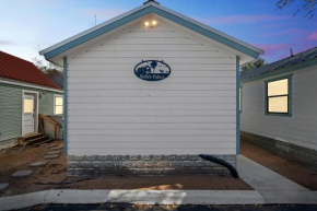 Stunning Cabin Right on Main St!